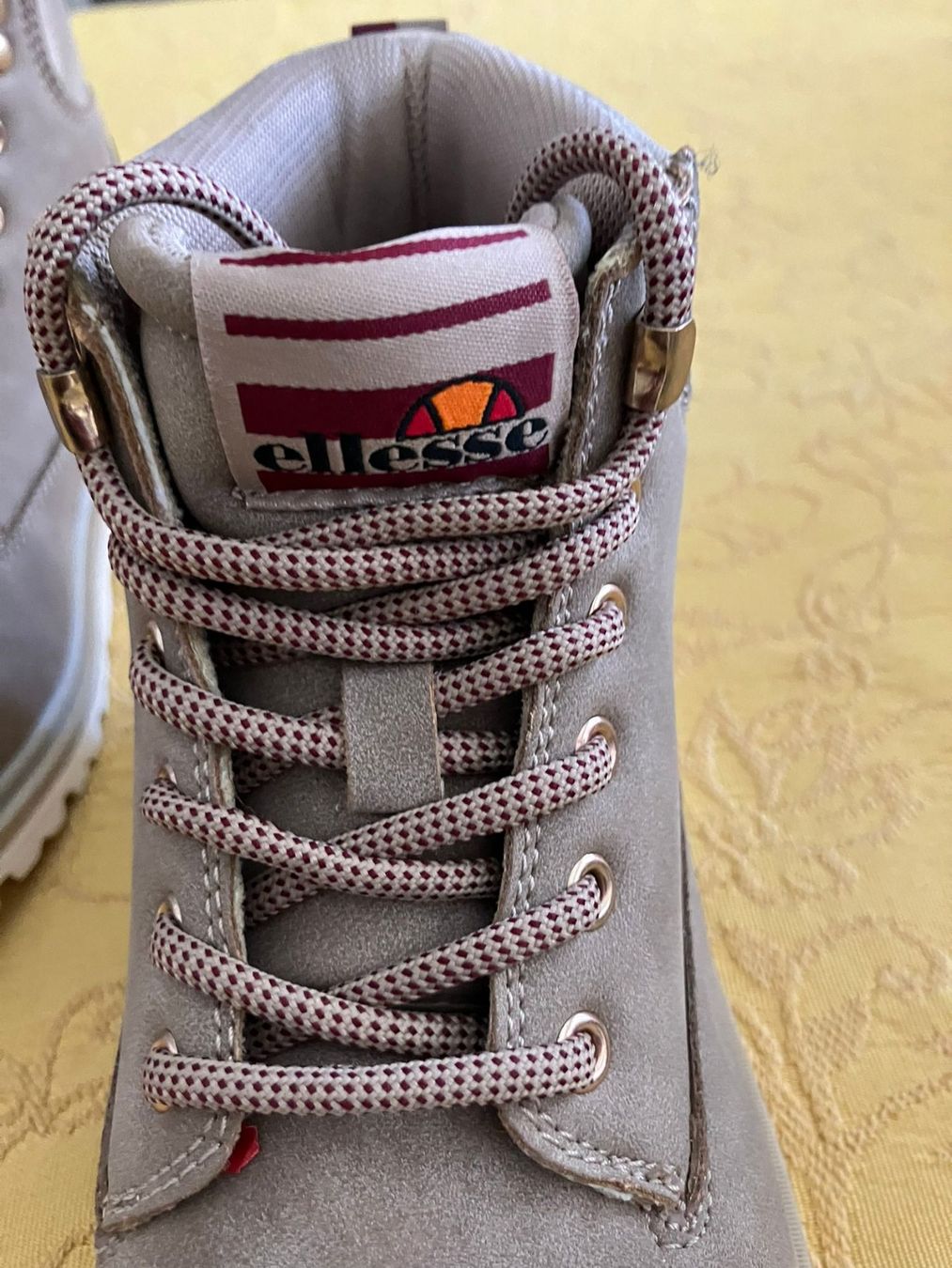 Ellesse Scarpe da donna: Scarponcino Ellesse n.36 nuovo – Nuovo (secondo la descrizione) da Melano venduto da H-Sara 1