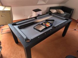 Billardtisch mit Zubehör 