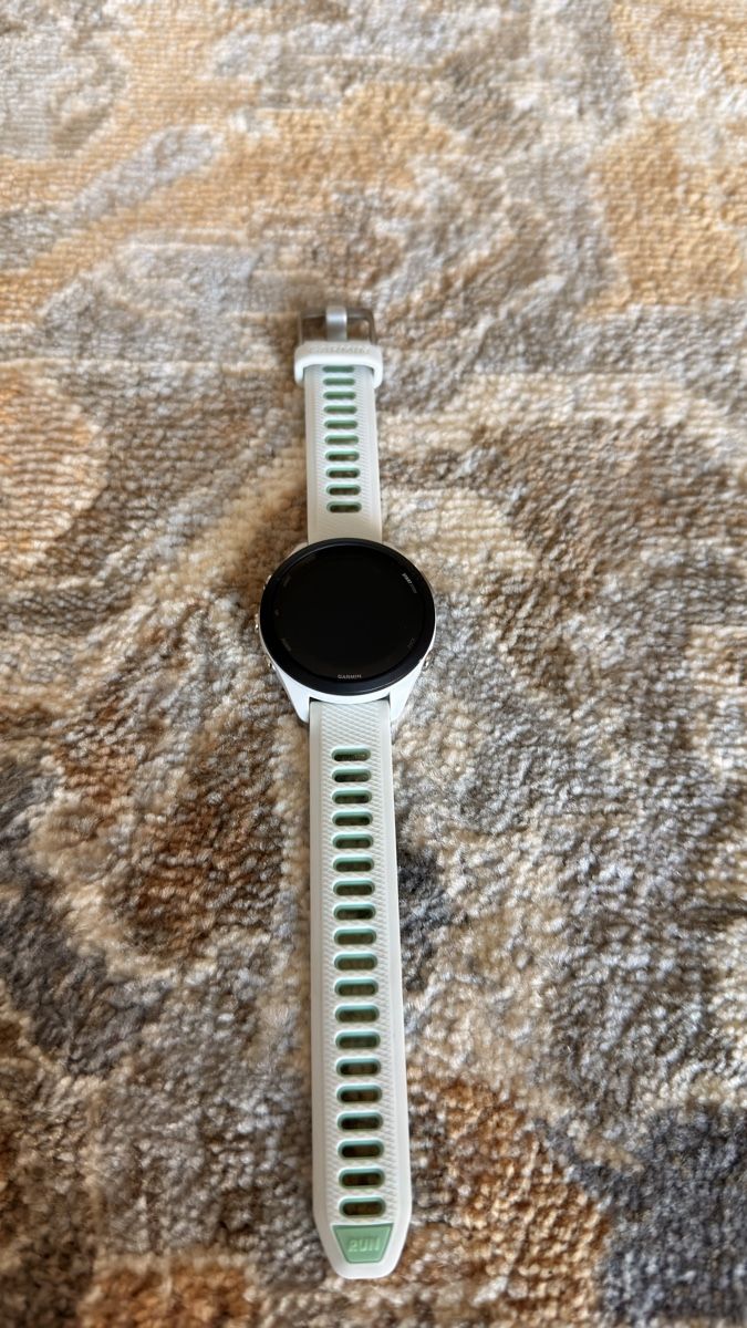 Garmin Smartwatch: Garmin Forerunner 265s weiss – D'occasion à Hausen AG par Sasa20 8