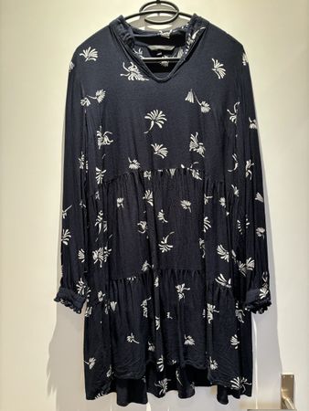 Vero Moda Blusenkleid blau mit Blumenmuster Grösse L