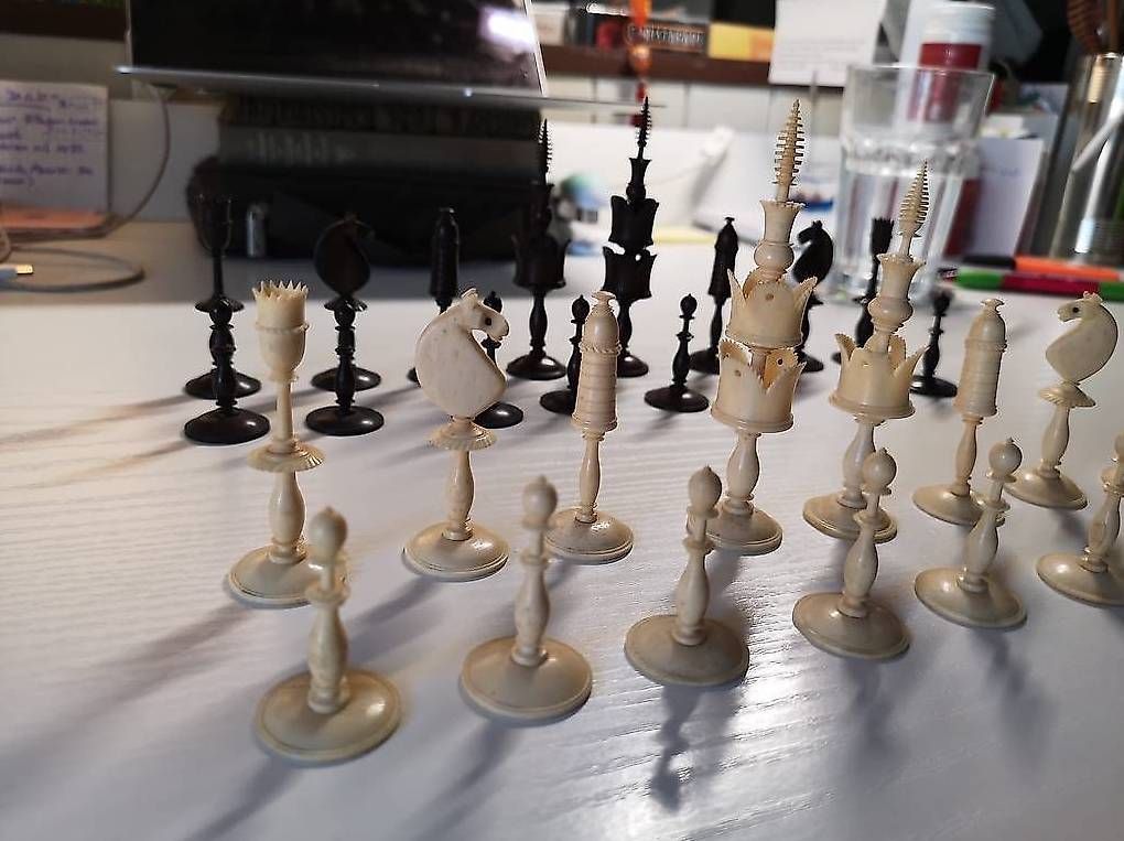 Spiele: Schachfiguren antik - wunderschön filigran, selten! – Gebraucht aus Kaisten von Sharky007 2