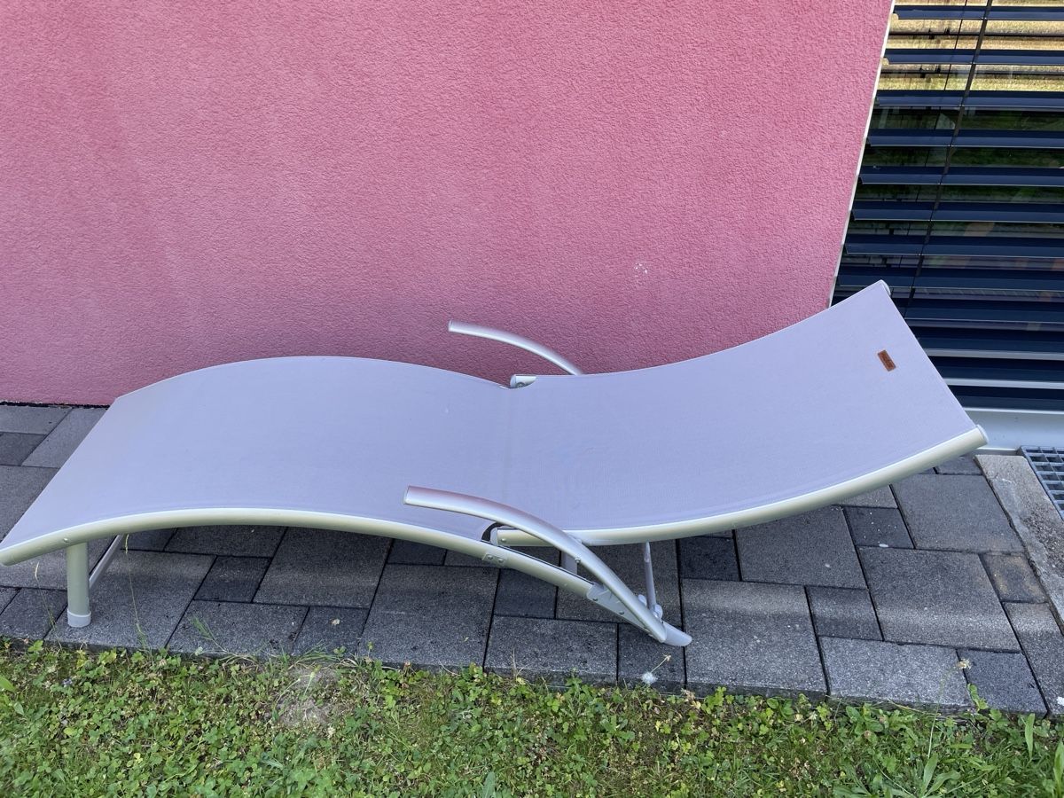 Sedie a sdraio: Transat Hesperide aluminium et textil bon état – Usato da Corcelles BE venduto da Peichen 1