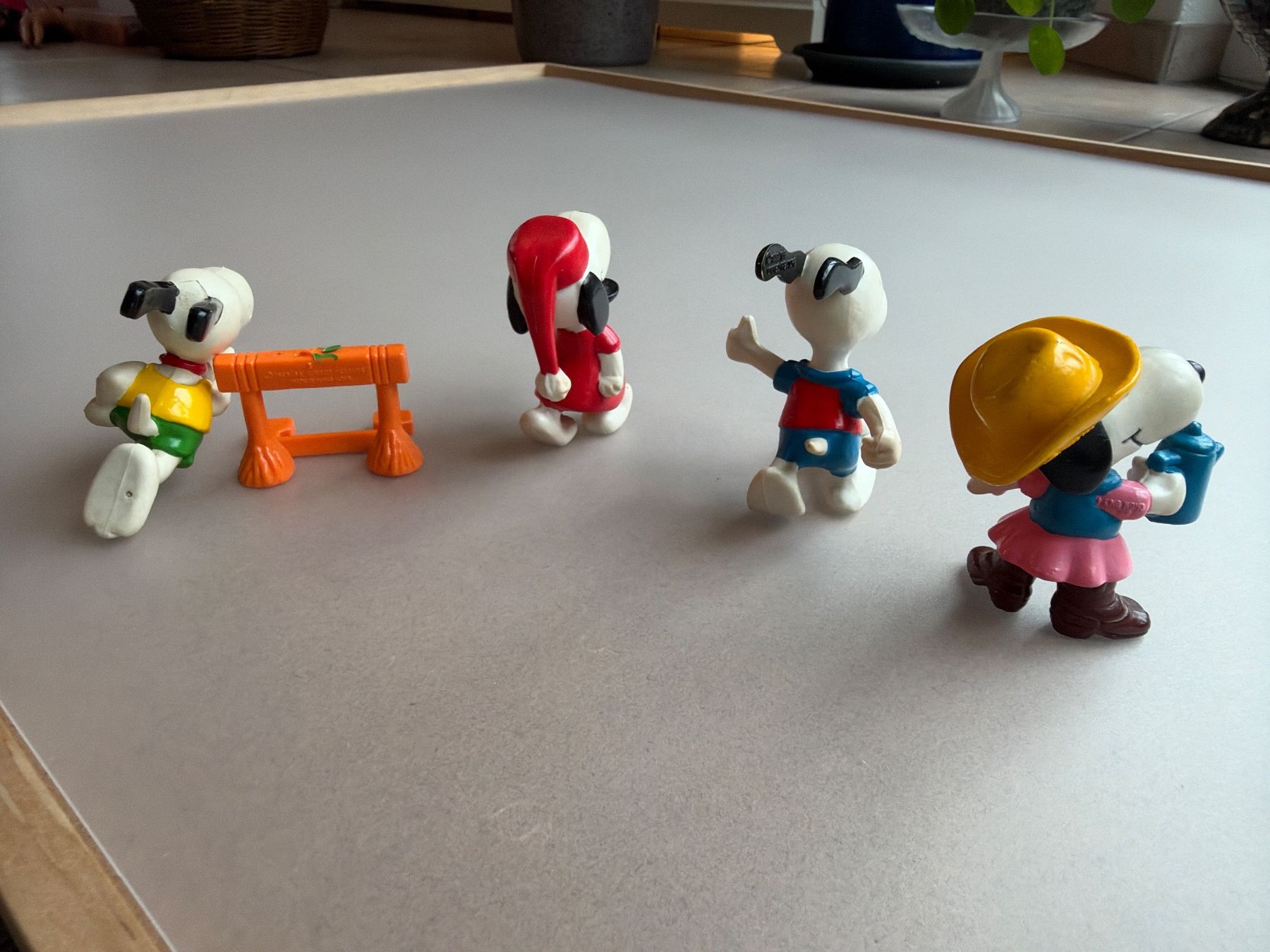 Statuette: 4 figurines Snoopy diverses, état correct – Usato da Pâquier-Montbarry venduto da ada_w658 4