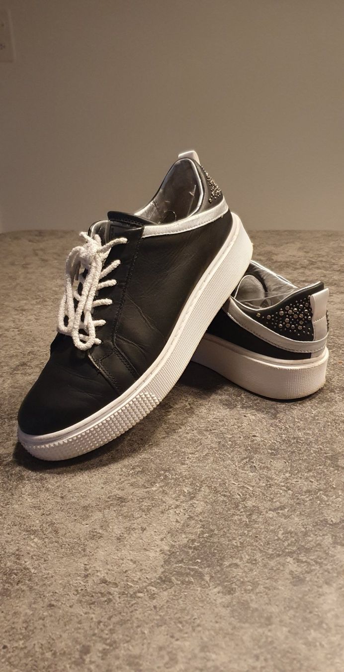 Mjus Scarpe da donna: MJUS gr39 voll leder Schuhe – Usato da Niederbipp venduto da blu_jw7r 4