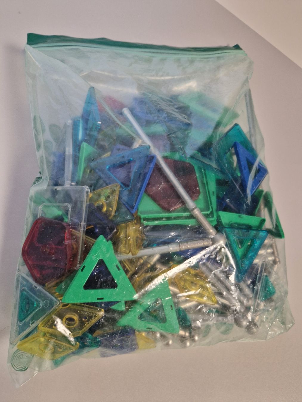 Bastelsets: Magnet Bausteine Set gemischte Formen gebraucht – Gebraucht aus Wabern von mackam