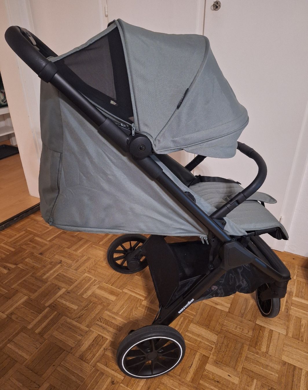 Easywalker Carrozzine: Easywalker Buggy Jackey 2 XL-agave green NEU – Nuovo (secondo la descrizione) da Urtenen-Schönbühl venduto da jne_mvm7 2