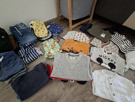 Kleiderpaket Jungen Grösse 86, 47 Teile