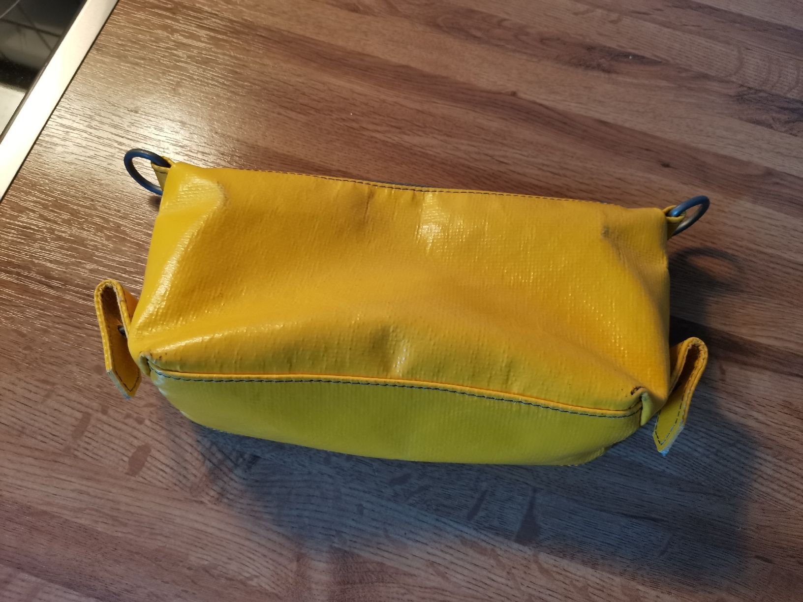 Freitag Custodie per cosmetici: FREITAG R305 DOWD TOILET BAG – Nuovo (secondo la descrizione) da Bern venduto da Meeresgruen 3