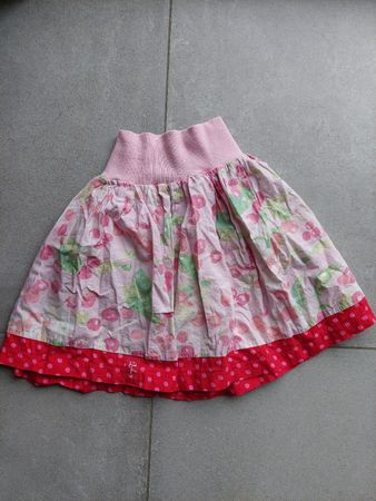 jolie Jupe, Lubu's, taille environ 4-6 ans