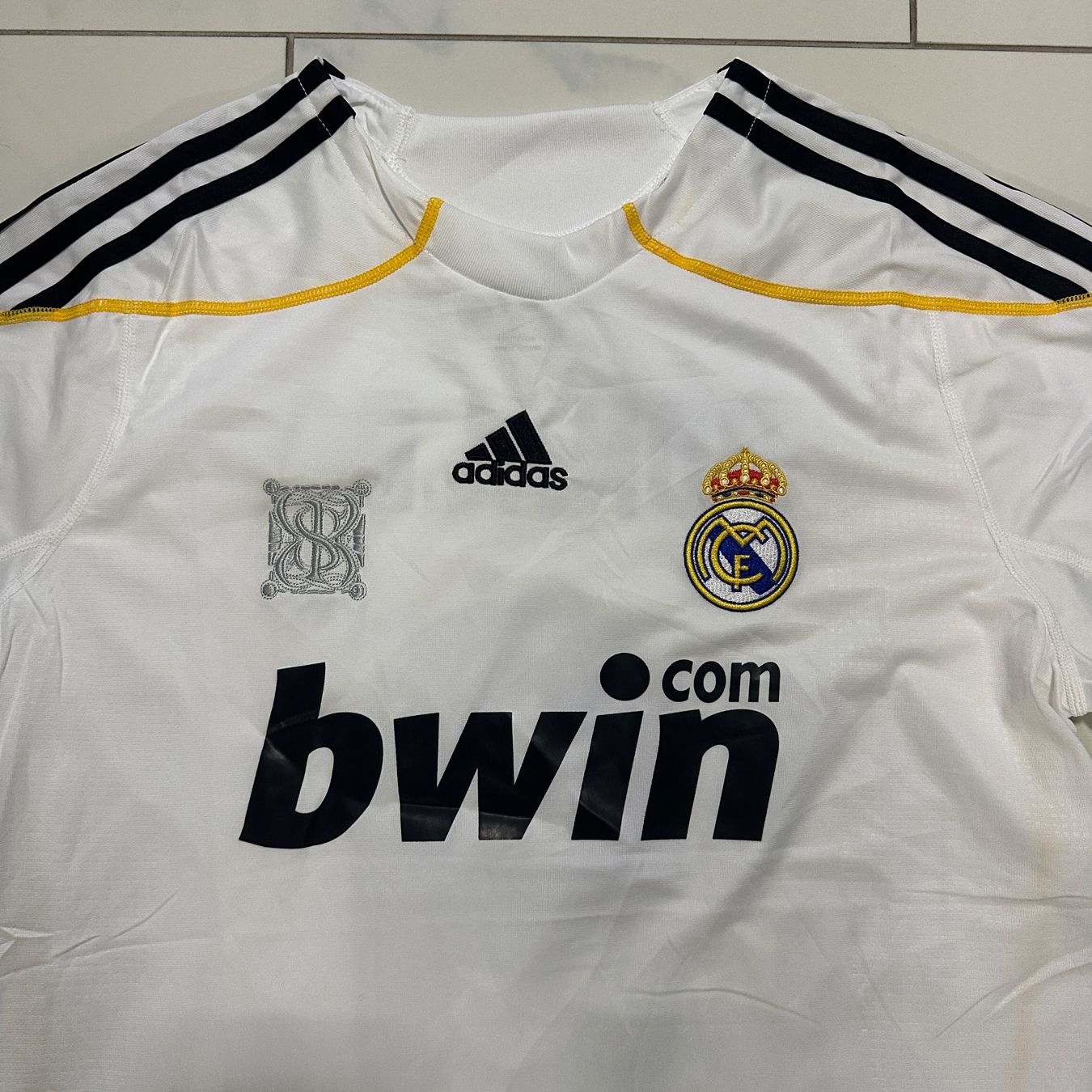 Real Madrid Maillots de corps & Pantalons: Real Madrid Ronaldo Trikot Grösse L – Neuf (Voir description) à Liestal par tha_dg6j 2