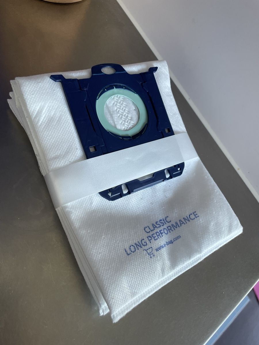 Aspirapolveri & Accessori: Staubsaugerbeutel s-bag E201S 4 Stk neu – Nuovo e nell'imballaggio originale da Zürich venduto da lui_cg79 1
