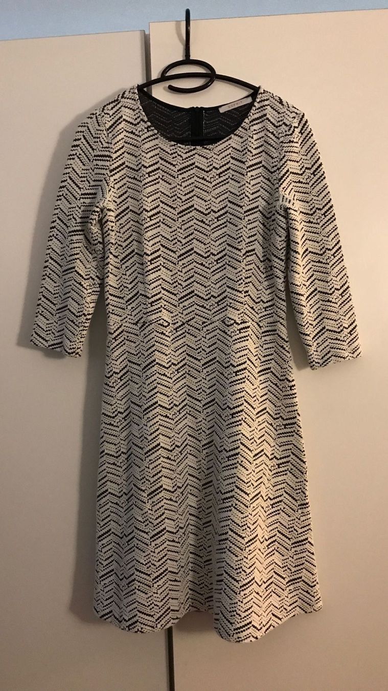 Esprit Vestiti: Kleid der Marke Esprit,  Arm – Usato da Ennetmoos venduto da Tabakfrei