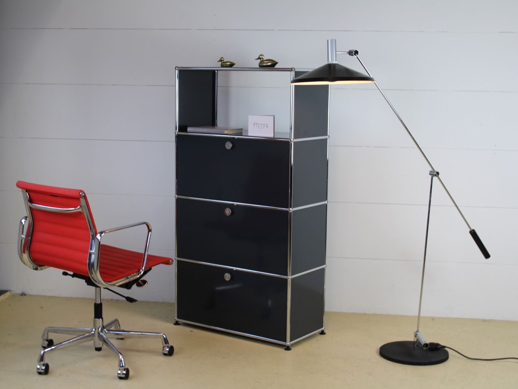 USM Scaffali: USM Haller Highboard | Anthrazitgrau | Neuwertig – Usato da Meinisberg venduto da atelier_TILIJA 2