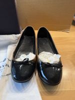 Prada Ballerinas Lackleder Gr. 37.5 Schwarz/Nude 