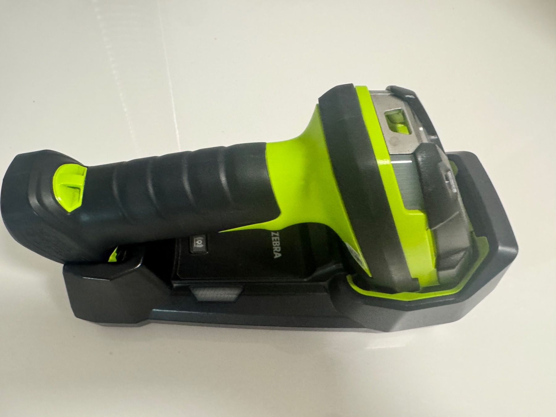 Zebra Scanner: Zebra LI3678 Tragbarer Barcode-Scanner - Gebraucht – Usato da Zürich venduto da Mibleck 1