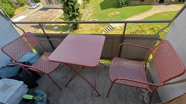 Gartentisch + 2 Stühle