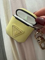 Custodia Airpods con cover Guess