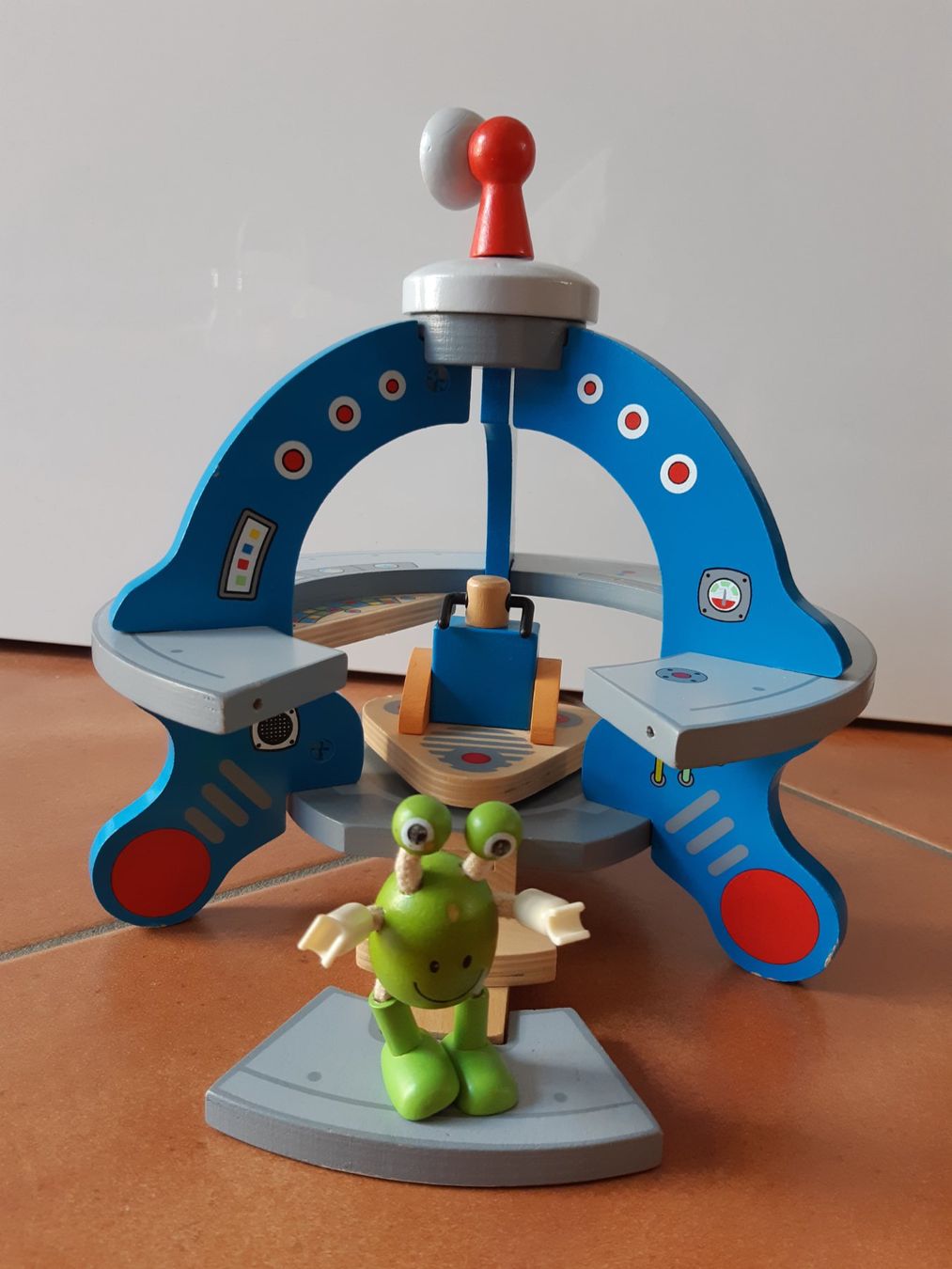 Hape Spielzeuge: Hape ufo – Gebraucht aus Magliaso von Dlele 2