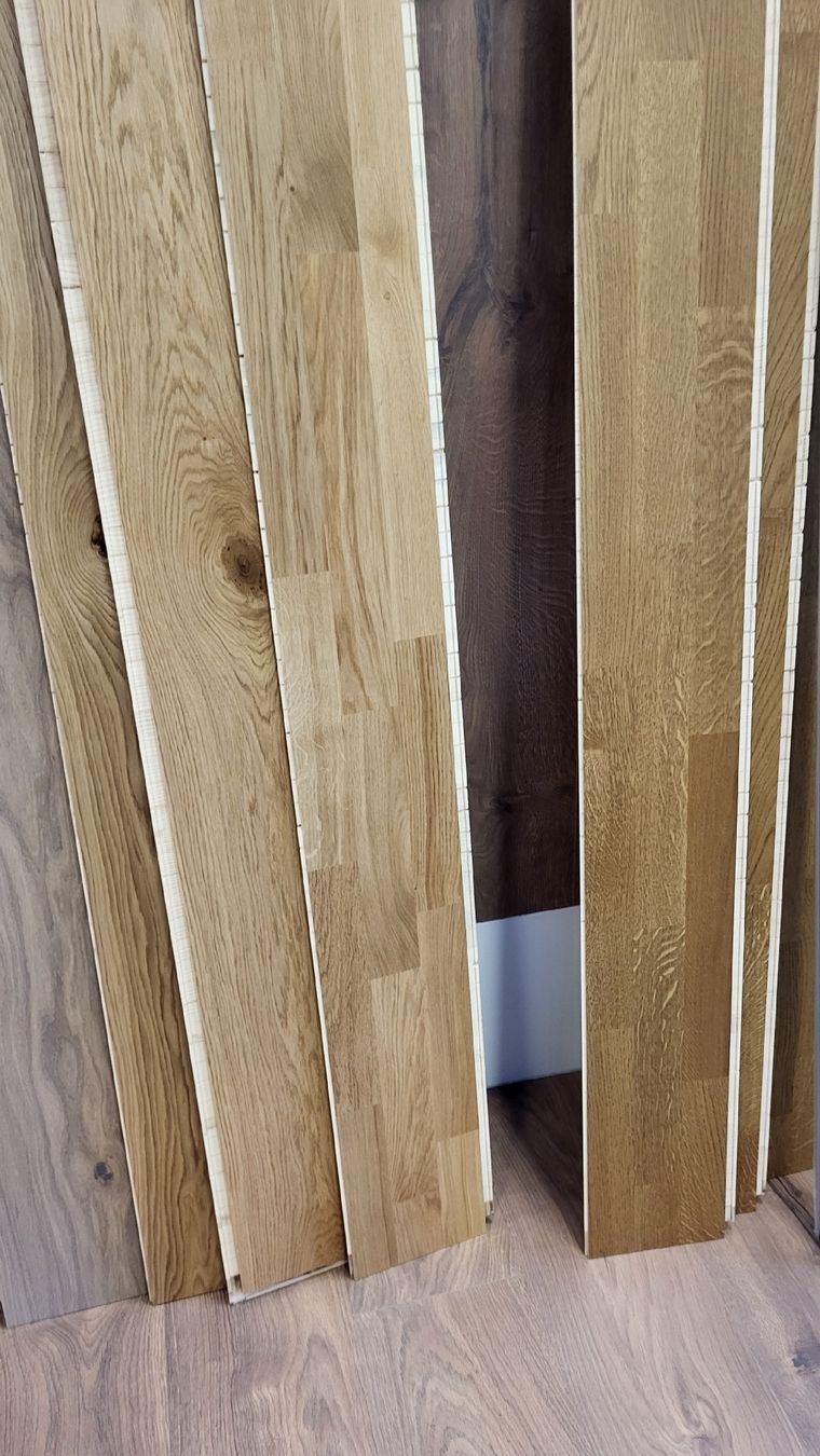 Articoli in legno: Parkett eiche europäisch 3-stab matt versiegelt – Nuovo e nell'imballaggio originale da Rothrist venduto da swiss-laminat
