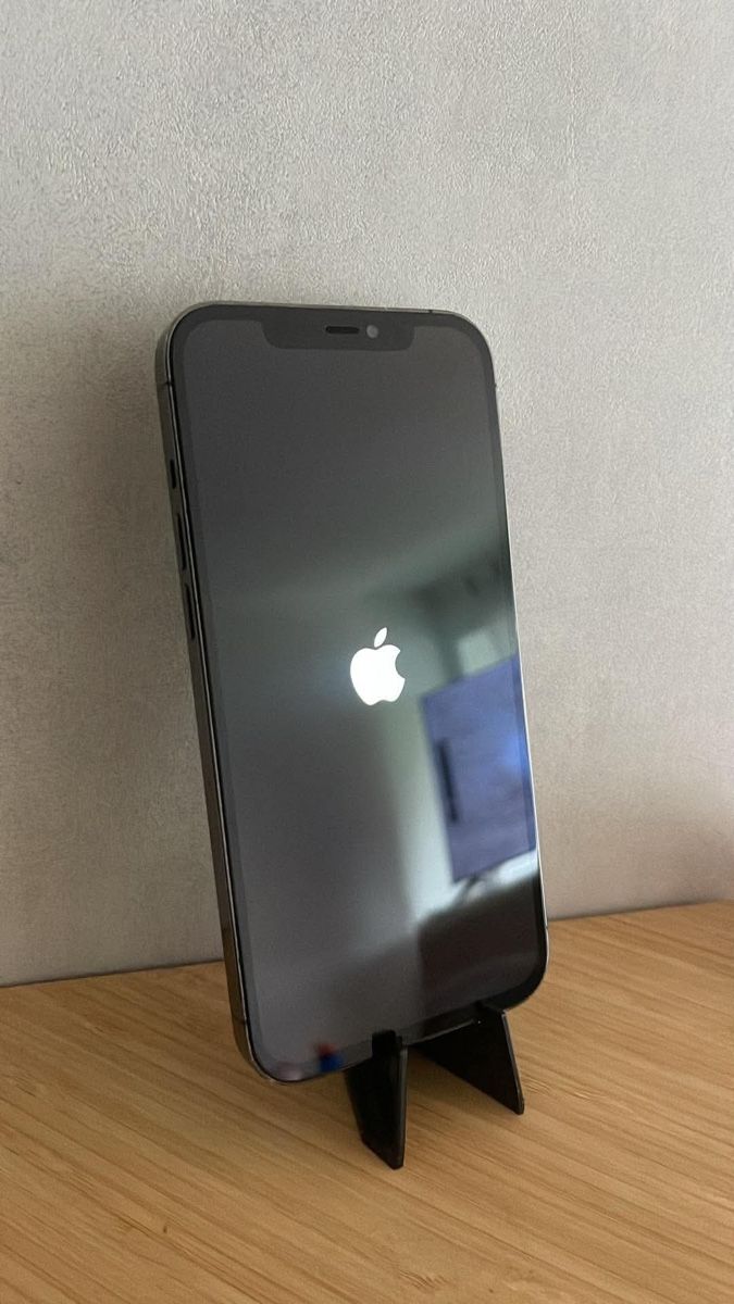 Apple Handys / Smartphones: IPhone 12 Pro Max 128gb – Gebraucht aus Biel/Bienne von Pro.max 1