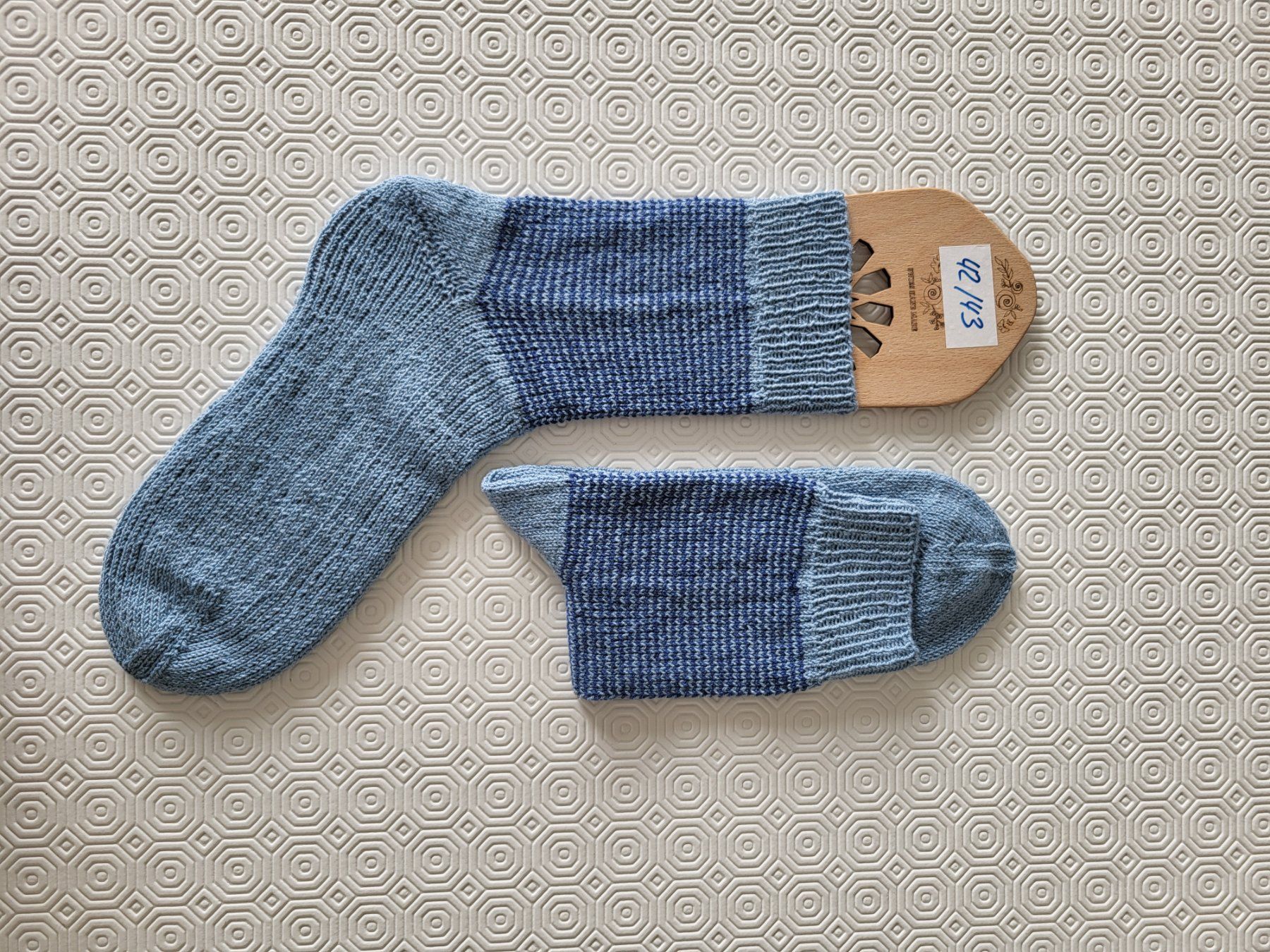 Calze: Socken handgestrickt 42/43 – Nuovo (secondo la descrizione) da Männedorf venduto da thjohn