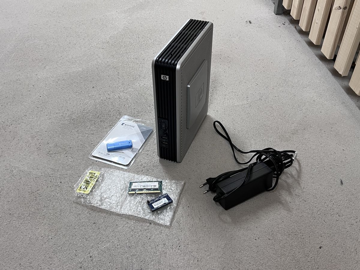 Hewlett Packard PC: HP Thin Client T5720 mit Netzteil und Upgrades – Usato da Uetikon am See venduto da Rimas99