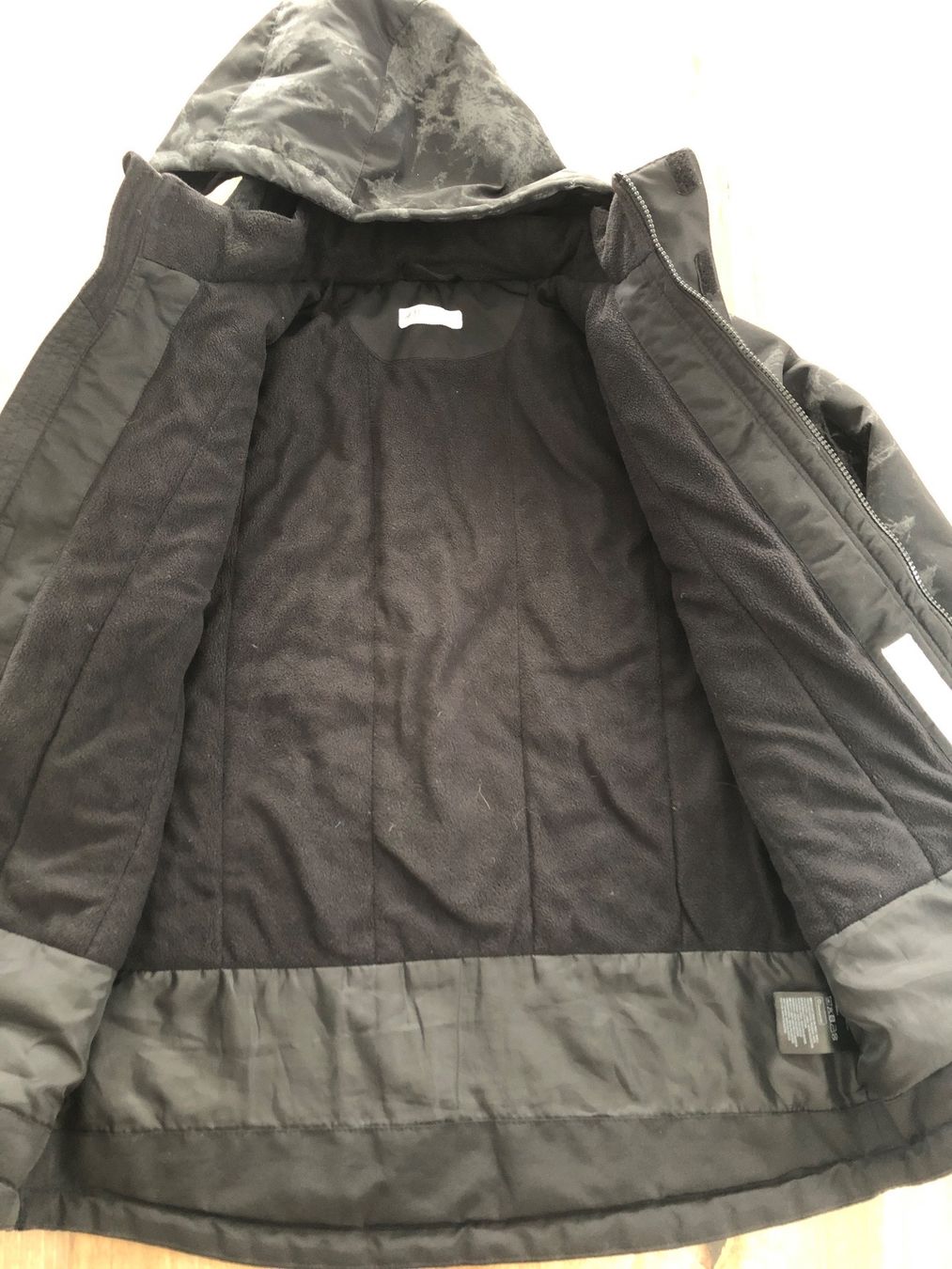 H&M Giacche & Cappotti: Winterjacke – Usato da Münchenbuchsee venduto da zwaergli02 3