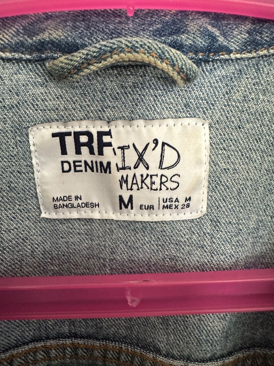 Zara Giacche: Zara Jeansjacke Grösse M, neuwertig. – Nuovo (secondo la descrizione) da Glattbrugg venduto da SMusic98 3