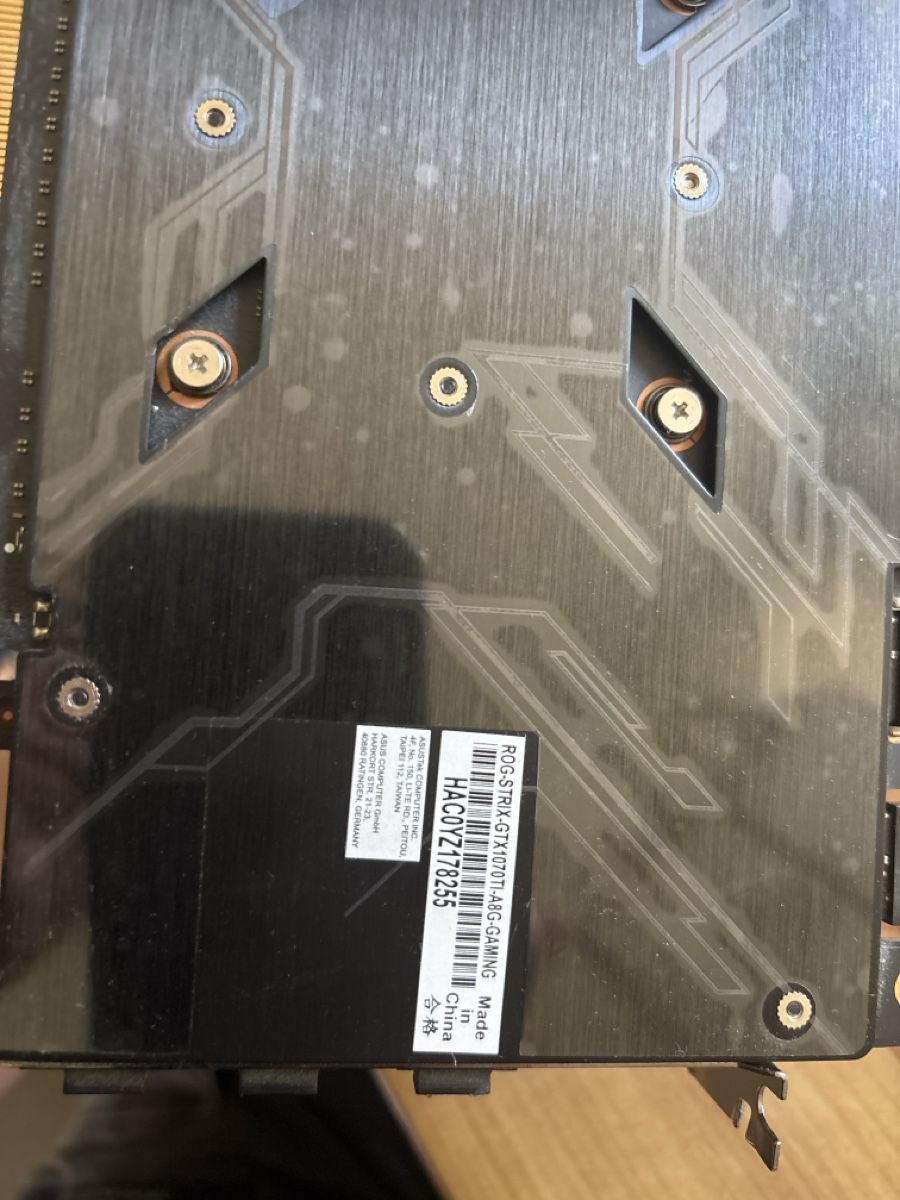 Asus Schede grafiche: ASUS ROG STRIX GTX1070TI A8 – Usato da Winterthur venduto da lemmrich 1
