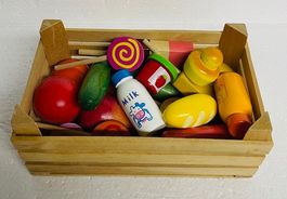 Obst- / Gemüsekörbchen mit 22 Artikeln aus Holz
