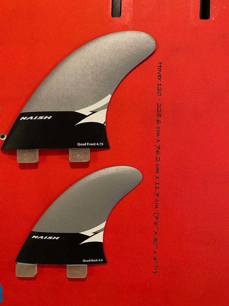 Naish Tavole da surf e di nuoto: Naish Hover Crossover Surfboard 120 inkl. Foil Jet 1650 – Usato da Davos Dorf venduto da feelthebiit 2