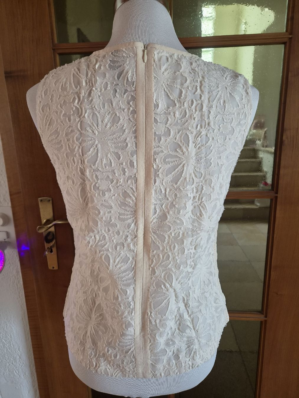 Marc Cain Tops: Marc Cain Bluse mit Spitzenmuster  – Neu (gemäss Beschreibung) aus Unterentfelden von hofa01 1