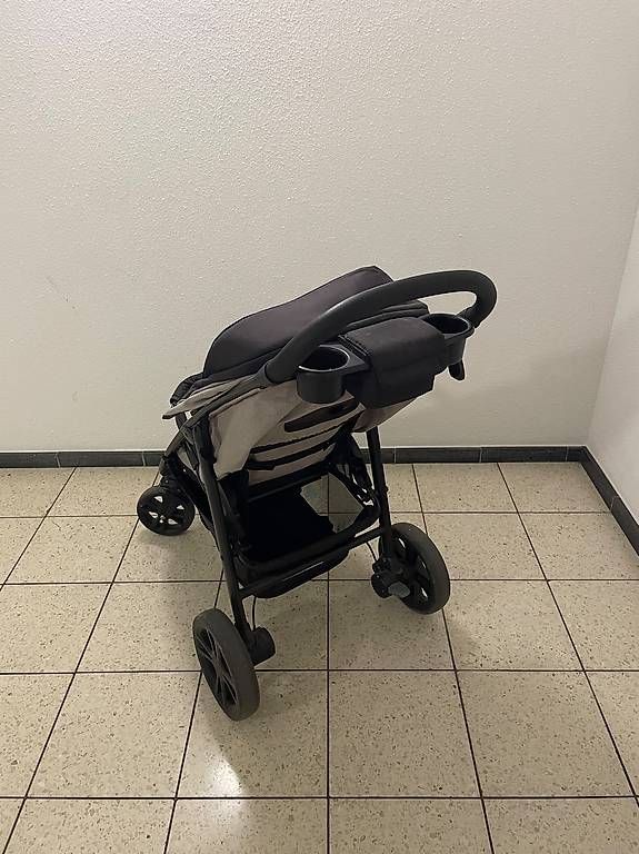 Joie Carrozzine: Kinderwagen Joie – Usato da Wallisellen venduto da art_2wwm 1