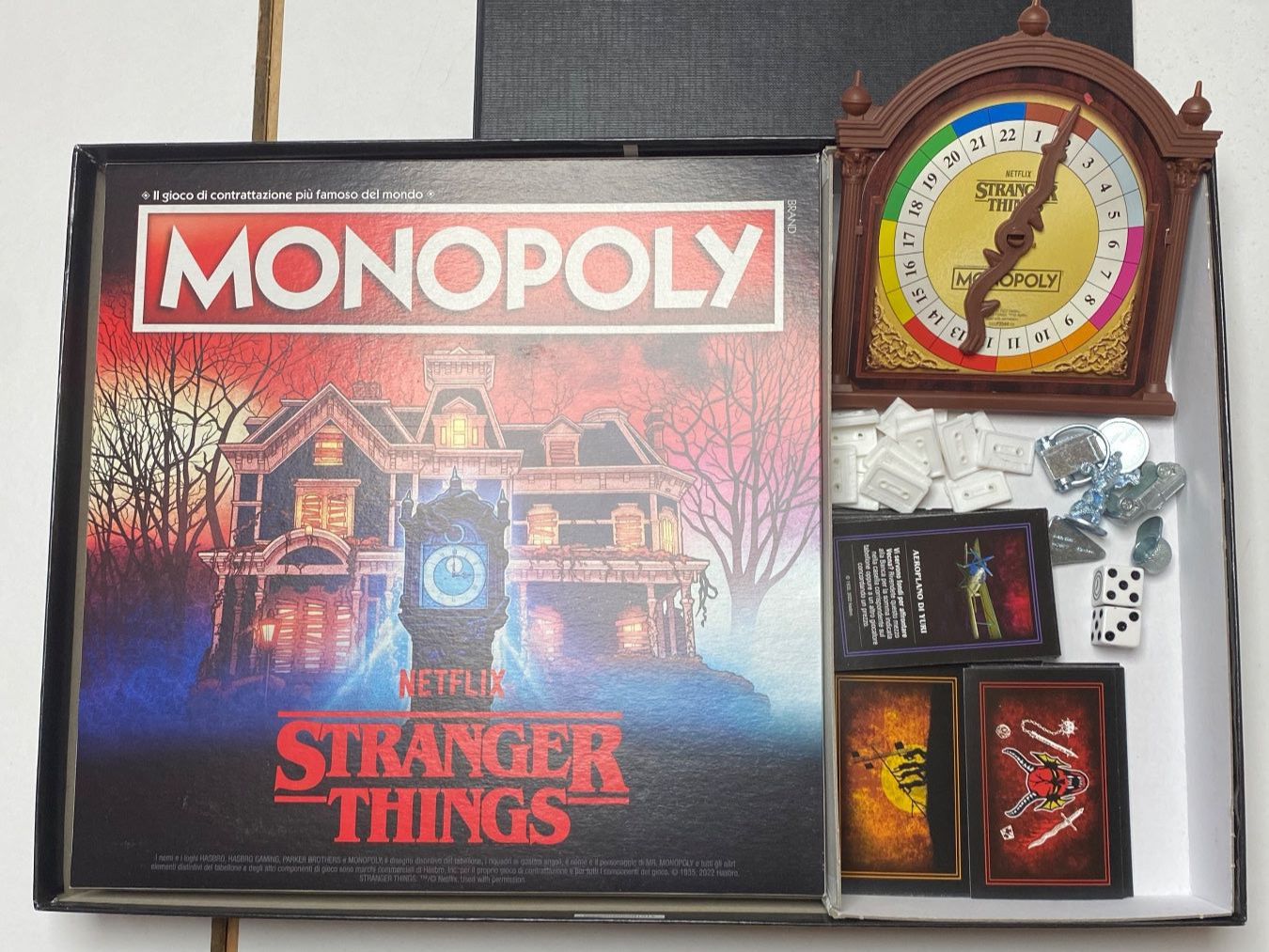 Hasbro Spiele: Stranger Things Monopoly italienische Version – Neu (gemäss Beschreibung) aus Lausen von Diddlshop 3
