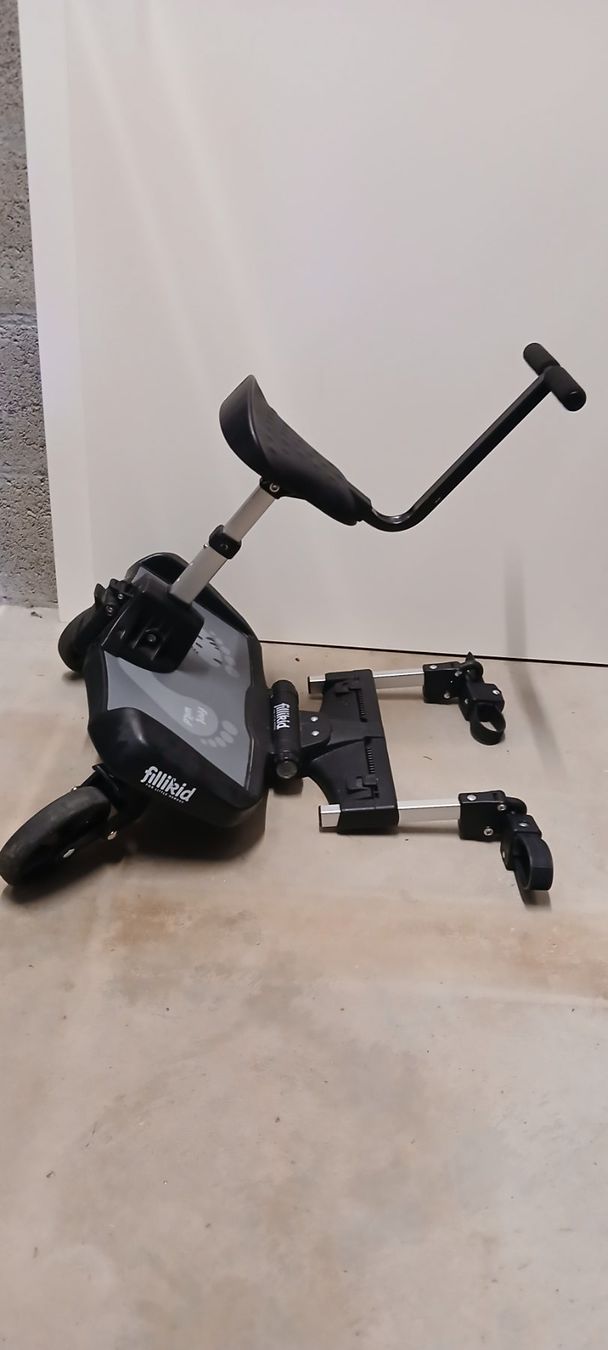 Kinderwagen: Support pour poussettes – Gebraucht aus La Place (Ayent) von Tho57