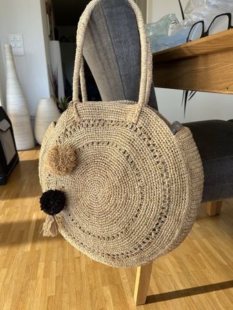 Basttasche gefüttert mit Magnetverschluss