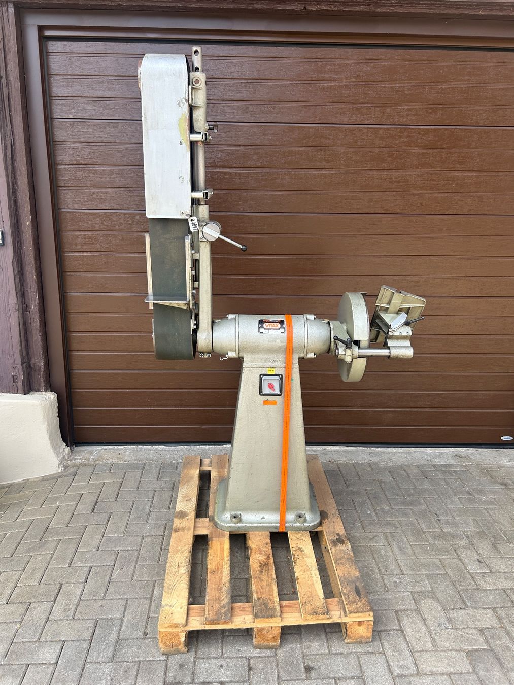 Smerigliatrici & Lucidatrici: VITAX V4 Top – Usato da Rothenfluh venduto da BitterlinPartner