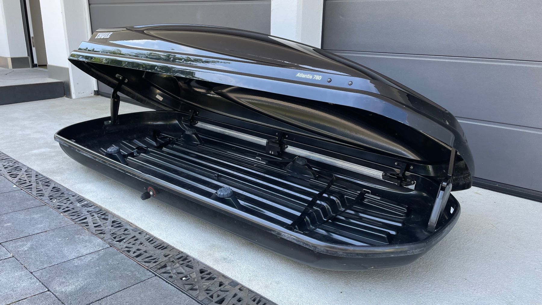Thule Coffres de toit: Dachbox Thule Atlantis 780 – D'occasion à Worben par Juerg111 2