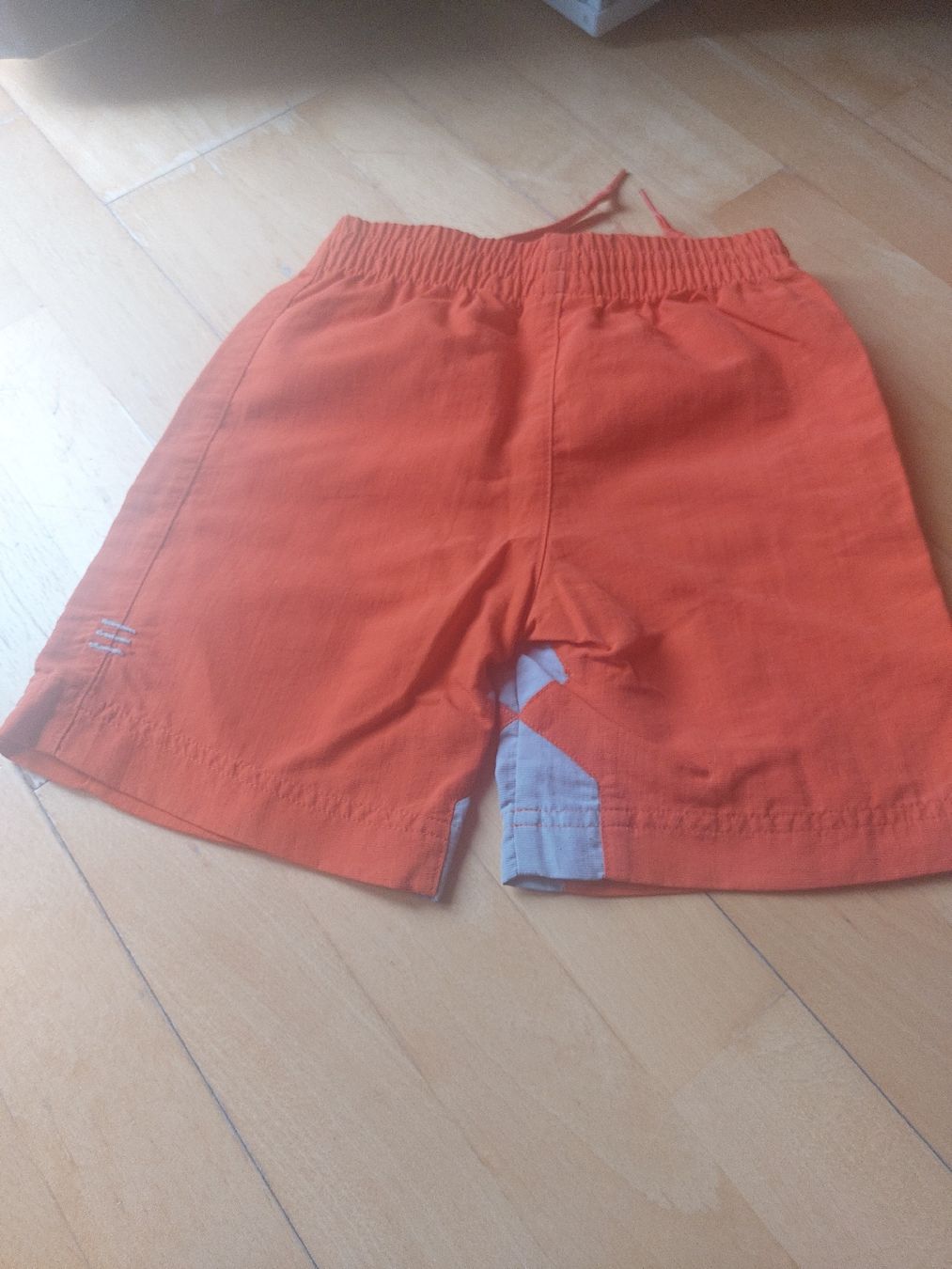 Adidas Pantalons: Shorts Adidas Gr 92 – D'occasion à Landquart par Cedes 1
