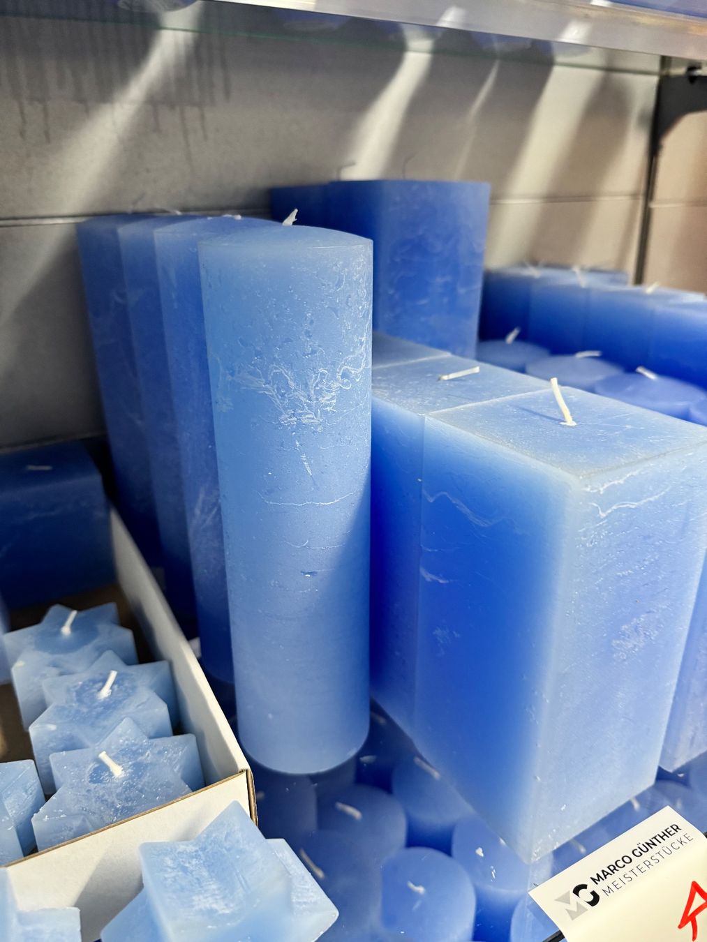 Candele: 045 Posten Raureif Kerzen hellblau aus Liquidation – Nuovo (secondo la descrizione) da Derendingen venduto da Meisterstuecke 2