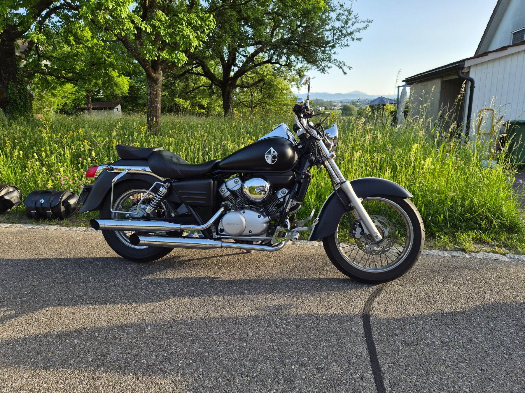 Honda Cruisers: Honda shadow vt125 Custom build – D'occasion à Wetzikon ZH par m_fruh23 3