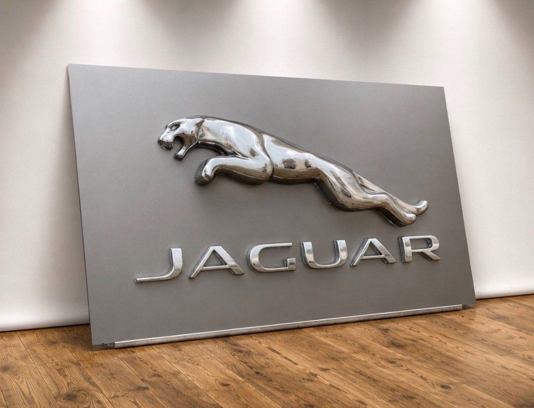 Jaguar Insegne: Insegna Ufficiale Jaguar – Usato da san giovanni teatino venduto da difulvioracing 1