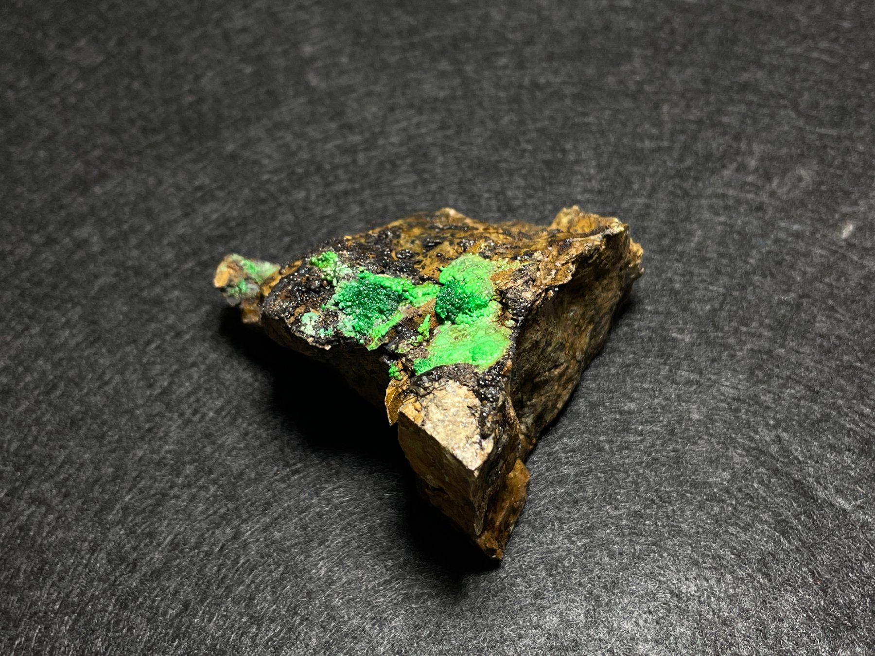 Minéraux & Lithothérapie: Conicalcite - superbe – Neuf (Voir description) à Cernier par Tashi_Delek 1