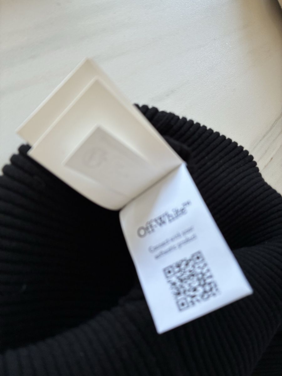 Off-White Pullover & Sweatshirts: Pull noir Off-White authentique, taille S, parfait! – Neu (gemäss Beschreibung) aus Thônex von mih_28sl 5