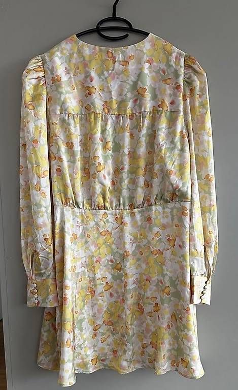 Kleider: Blumenkleid Frühling Sommer Grösse L romantisch – Gebraucht aus Luzern von La_sfinge 1