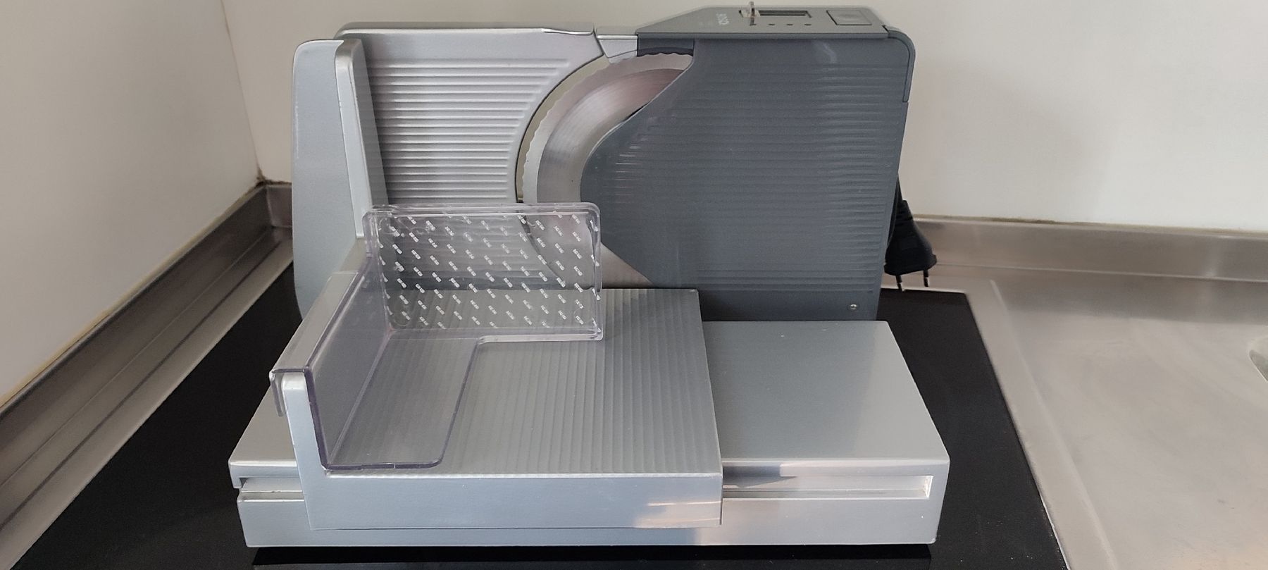 Bosch Elettrodomestici da cucina: Aufschnittmaschine Bosch 0-25mm – Usato da Biel/Bienne venduto da ruggi03