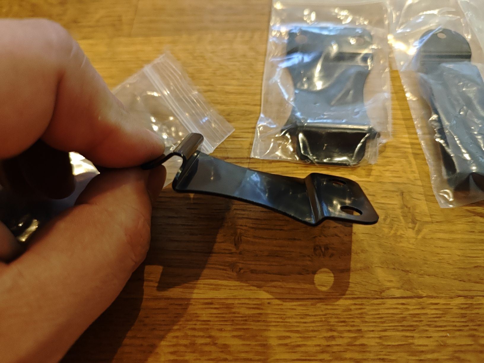 Tiro a segno: Gürtelclips für Holsterbau – Usato da Wittenbach venduto da stefange 1