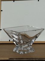 Élégant Vase Carré en Verre Vintage de DERU