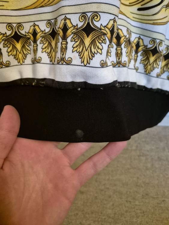 Maglioni & Felpe: Versace Pullover – Usato da Binningen venduto da rom_9ls7 5
