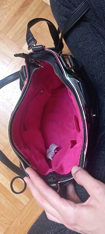 Borse da donna: Sac à mains Desigual – Usato da Ecublens VD venduto da tur_79m6 1